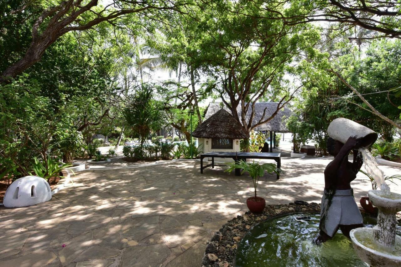 Baobab Sea Lodge Kilifi Buitenkant foto