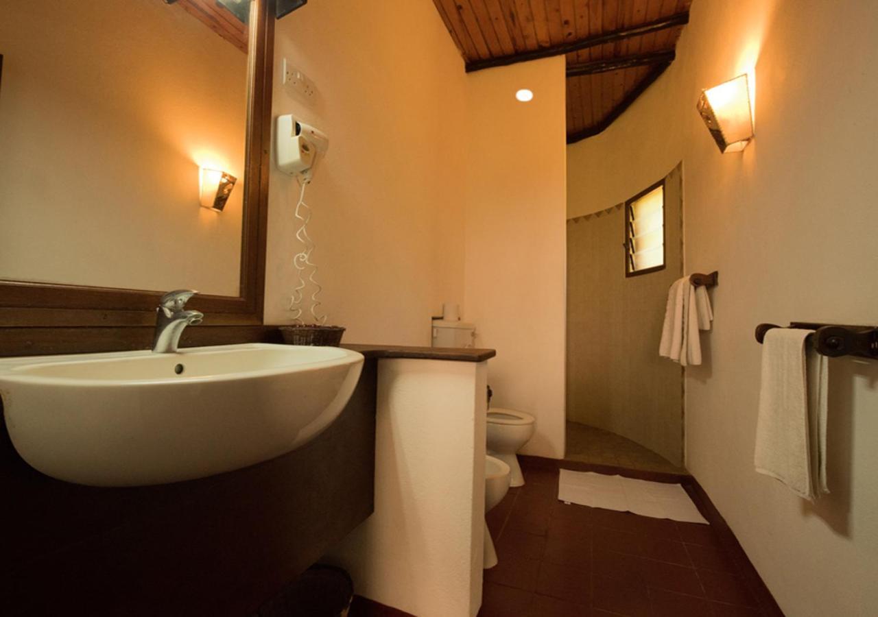 Baobab Sea Lodge Kilifi Buitenkant foto